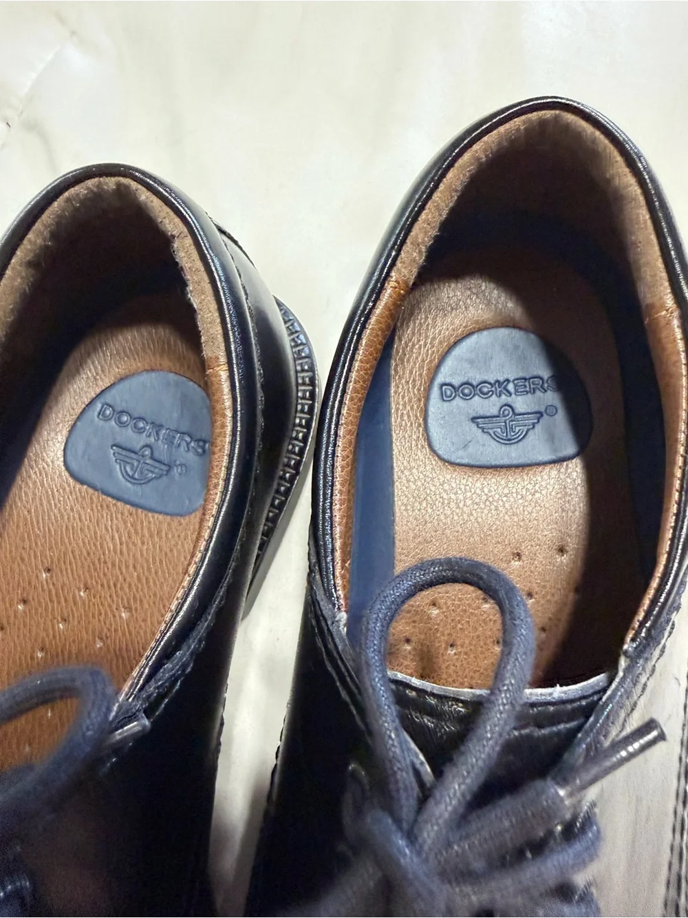 Dockers Black Leather Cap-Toe Oxfords